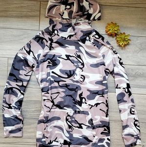 New, camo light sweatshirt